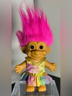 Vintage Russ Pink-Haired Troll Doll in Rainbow Dress